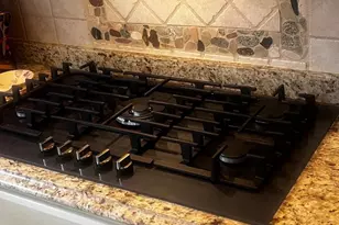 10207 Sundance Ct, Potomac, MD 20854 - Photo 3