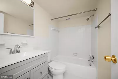 4 Monroe Street #4-810, Rockville, MD 20850 - Photo 27