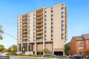 4242 East-West Hwy, Chevy Chase, MD 20815 - Photo 11