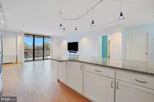 4242 East-West Hwy, Chevy Chase, MD 20815 - Photo 3