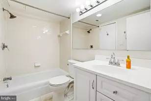 4242 East-West Hwy, Chevy Chase, MD 20815 - Photo 5