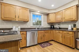 21113 Kaul Ln, Germantown, MD 20876 - Photo 19