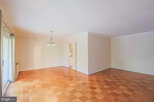 3535 Chevy Chase Lake Dr, Chevy Chase, MD 20815 - Photo 9