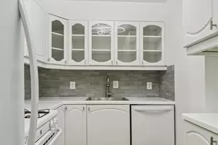 10300 Westlake Dr, Bethesda, MD 20817 - Photo 11