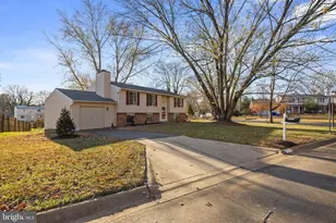 19428 Laguna Dr, Gaithersburg, MD 20879 - Photo 1