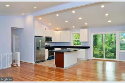 9710 Holmhurst Road, Bethesda, MD 20817 - Photo 3