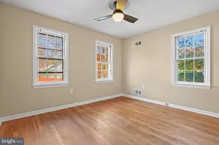 8802 Stonehaven Ct, Rockville, MD 20854 - Photo 21