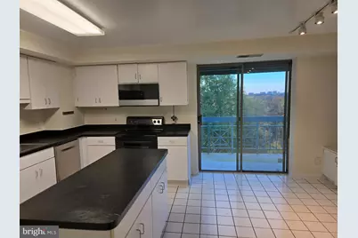 5450 Whitley Park Terrace #HR-912, Bethesda, MD 20814 - Photo 7