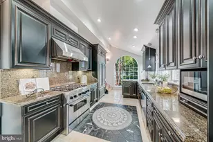 4817 Chevy Chase Blvd, Chevy Chase, MD 20815 - Photo 17