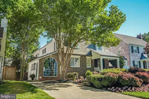 4817 Chevy Chase Blvd, Chevy Chase, MD 20815 - Photo 3