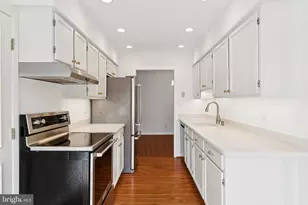 13208 Meander Cove Dr, Germantown, MD 20874 - Photo 11