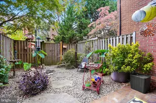 5233 King Charles Way, Bethesda, MD 20814 - Photo 7