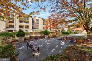 11420 Strand Dr, Rockville, MD 20852 - Photo 17