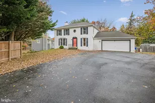 8551 Calypso Ln, Gaithersburg, MD 20879 - Photo 3