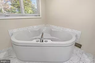 5715 Massachusetts, Bethesda, MD 20816 - Photo 65