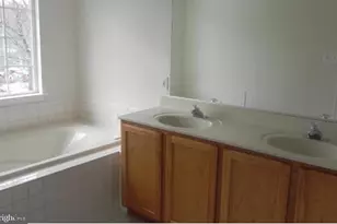 20118 Gunners Terrace, Germantown, MD 20876 - Photo 11