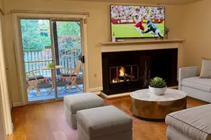 725 Twin Holly Ln, Silver Spring, MD 20910 - Photo 5