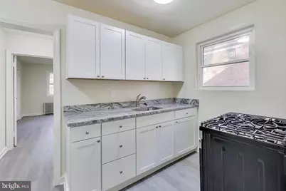 8318 Roanoke Avenue #6, Takoma Park, MD 20912 - Photo 5