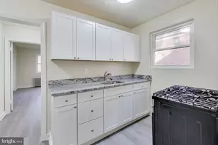 8318 Roanoke Ave, Takoma Park, MD 20912 - Photo 5