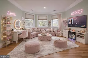 7003 Fawn Trail Ct, Bethesda, MD 20817 - Photo 19