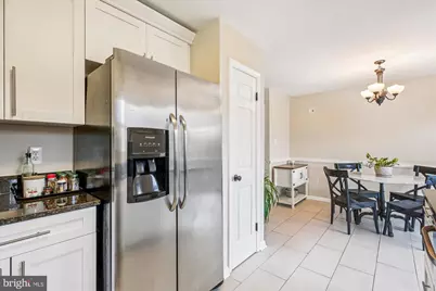 15630 Cliff Swallow Way, Rockville, MD 20853 - Photo 9