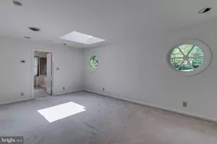 9201 Harrington Dr, Potomac, MD 20854 - Photo 9