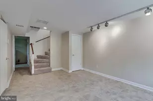 9201 Harrington Dr, Potomac, MD 20854 - Photo 15