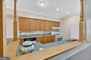 7549 Spring Lake Dr, Bethesda, MD 20817 - Photo 7