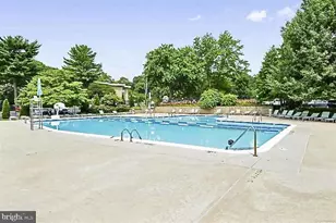 7549 Spring Lake Dr, Bethesda, MD 20817 - Photo 17