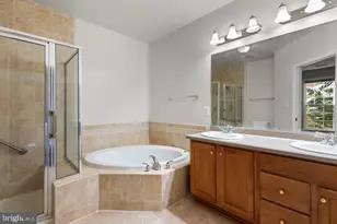 803 Reserve Champion Dr, Rockville, MD 20850 - Photo 23