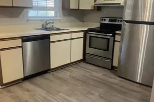 210 High Timber Ct, Gaithersburg, MD 20879 - Photo 3