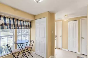 18 Ivy Oak Ct, Gaithersburg, MD 20877 - Photo 5