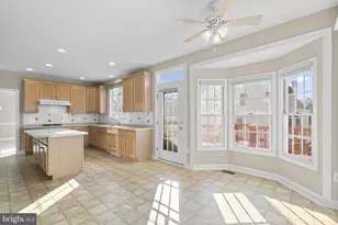 17800 Bromfield Pl, Germantown, MD 20874 - Photo 19