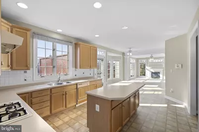 17800 Bromfield Place, Germantown, MD 20874 - Photo 13