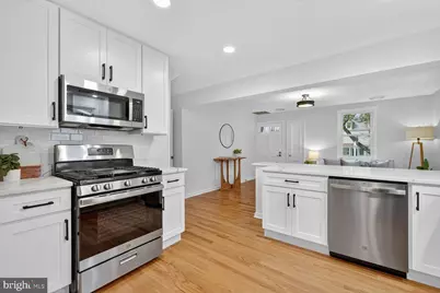 10238 Capitol View Avenue, Silver Spring, MD 20910 - Photo 7