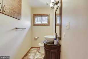 6403 Tone Dr, Bethesda, MD 20817 - Photo 15