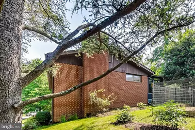 6515 E Halbert Road, Bethesda, MD 20817 - Photo 33