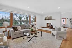 6104 Robinwood Rd, Bethesda, MD 20817 - Photo 17