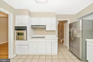 3906 Montrose Driveway, Chevy Chase, MD 20815 - Photo 17