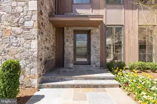 7027 Longwood Dr, Bethesda, MD 20817 - Photo 5