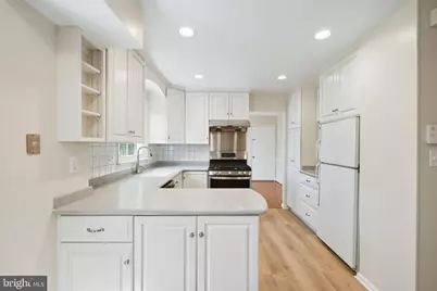 8524 Atwell Road, Potomac, MD 20854 - Photo 9