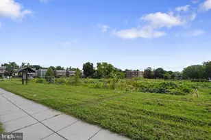 7918 Long Branch Pkwy, Takoma Park, MD 20912 - Photo 37