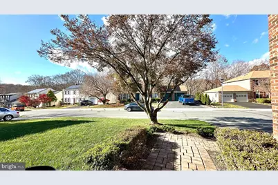 13643 Spinning Wheel Drive, Germantown, MD 20874 - Photo 5