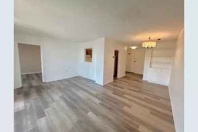 4242 East West Highway #307, Chevy Chase, MD 20815 - Photo 5