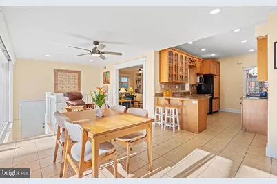 5612 Oak Place, Bethesda, MD 20817 - Photo 17