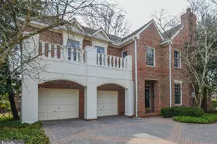 7806 Fox Gate Ct, Bethesda, MD 20817 - Photo 1