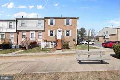 571 W Diamond Avenue #40, Gaithersburg, MD 20877 - Photo 1