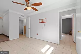 571 W Diamond Ave, Gaithersburg, MD 20877 - Photo 15