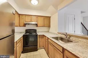 11406 Locustdale Terrace, Germantown, MD 20876 - Photo 3