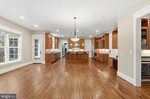 8620 Fenway Dr, Bethesda, MD 20817 - Photo 9